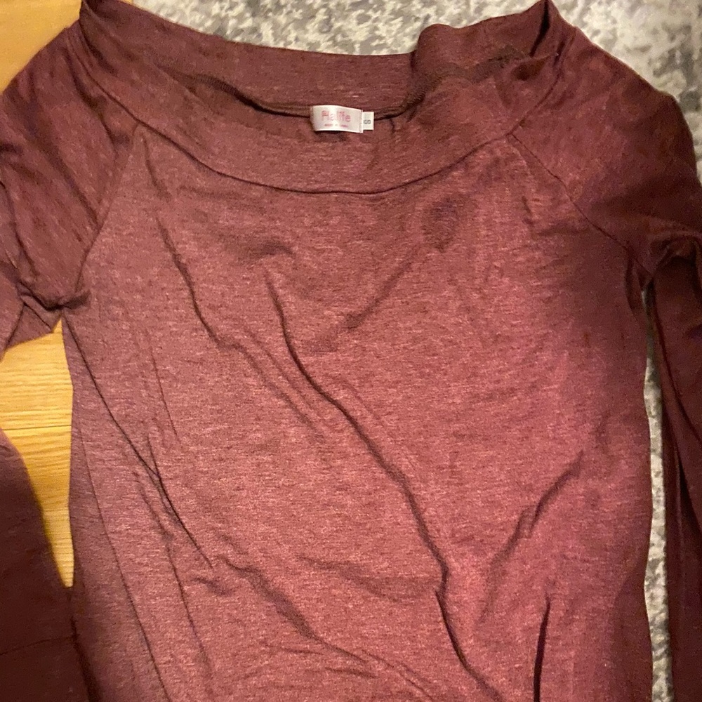 Off the Shoulder Women’s Tee Shirt Long sleeve